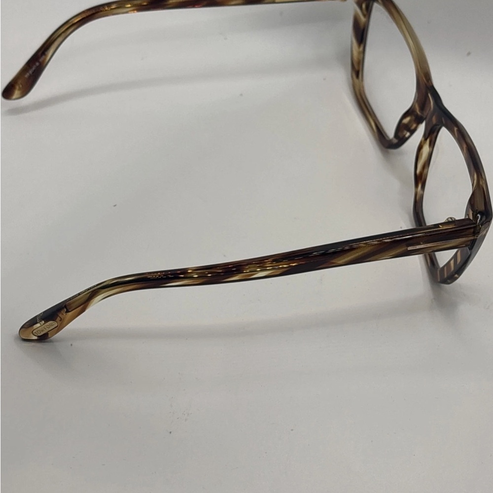 Tom Ford Tortoise Shell Cat-Eye Glasses - Picture 7 of 9